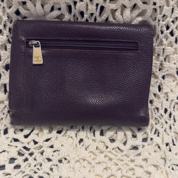 CHANEL Quilted Caviar Leather Wallet in Plum - Picture 2 of 14